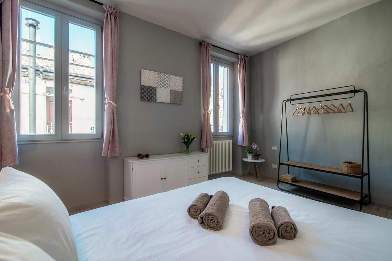 Barbablue Flat - The House Of Travelers Apartment Como Exterior foto