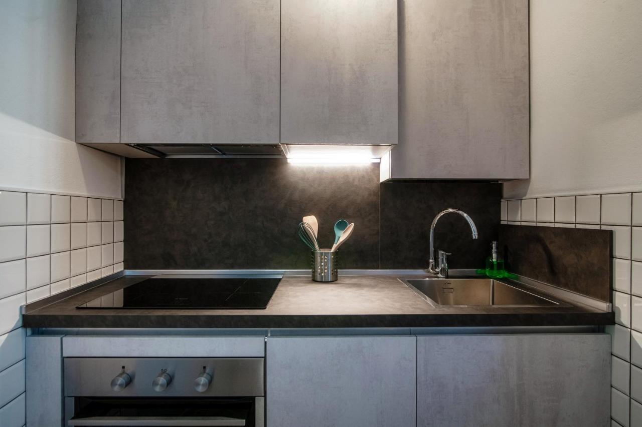 Barbablue Flat - The House Of Travelers Apartment Como Exterior foto